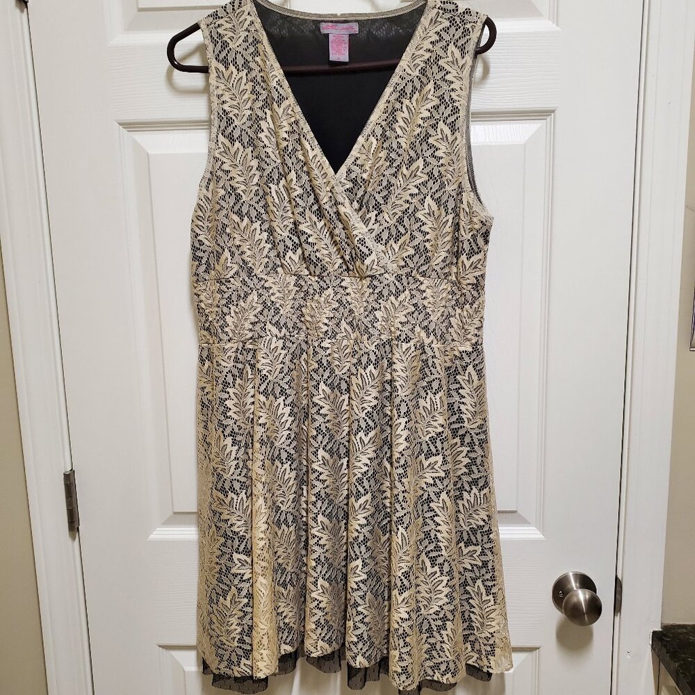 Ultra Pink Short Tulle and Lace Dress